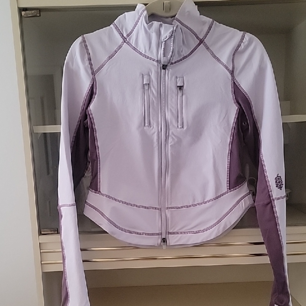 NWT FREE PEOPLE MOVEMENT JACKET